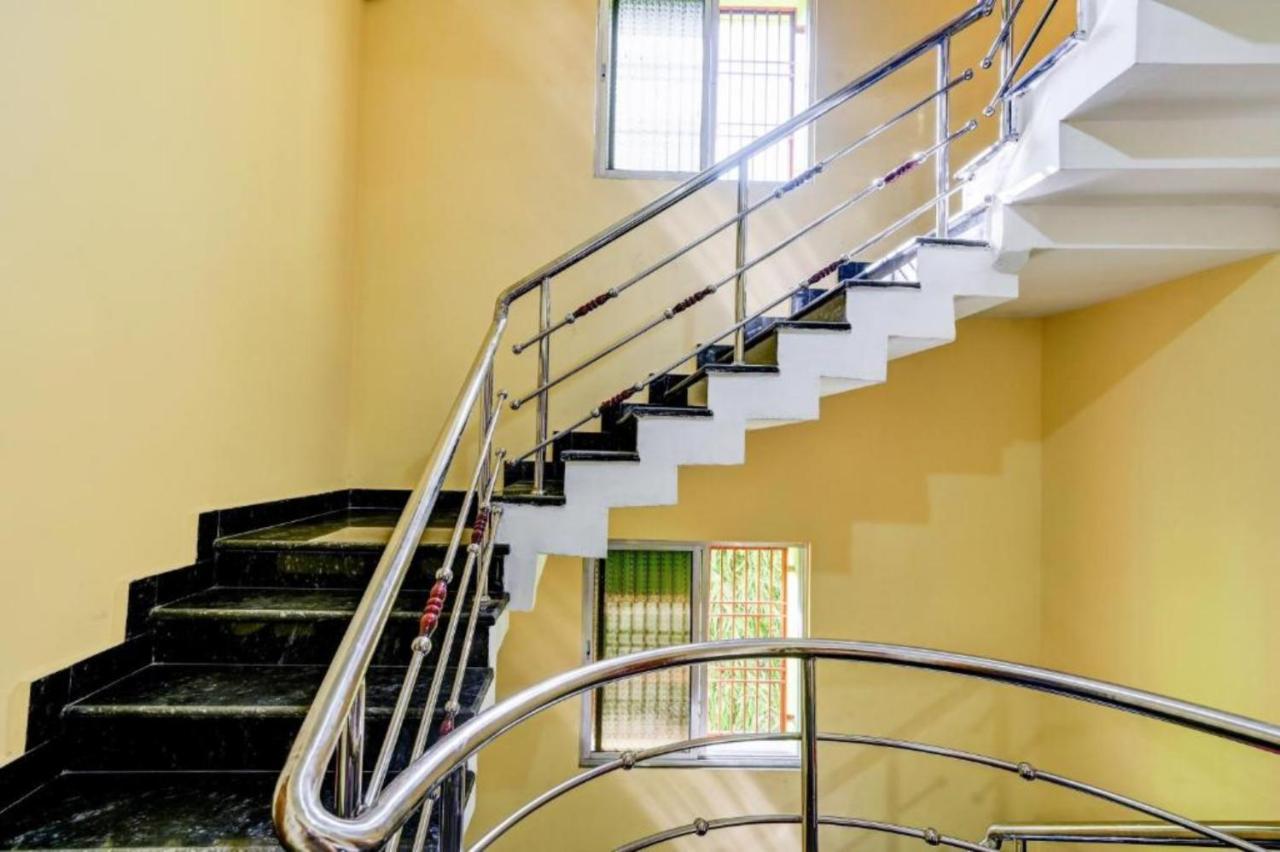Goroomgo Neelachal Holiday Nibasa Puri Near Sea Beach Area - Perfect Location With Excellent Service Awarded Екстер'єр фото
